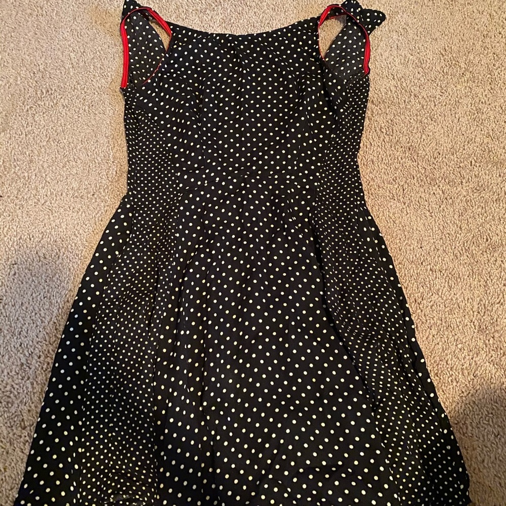 Black and red dress with white polka dots 🖤🤍